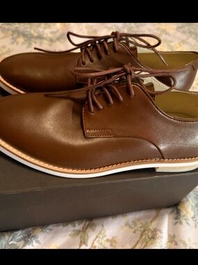 Calvin Klein new  Brown Leather Derby Lace-Ups size 9